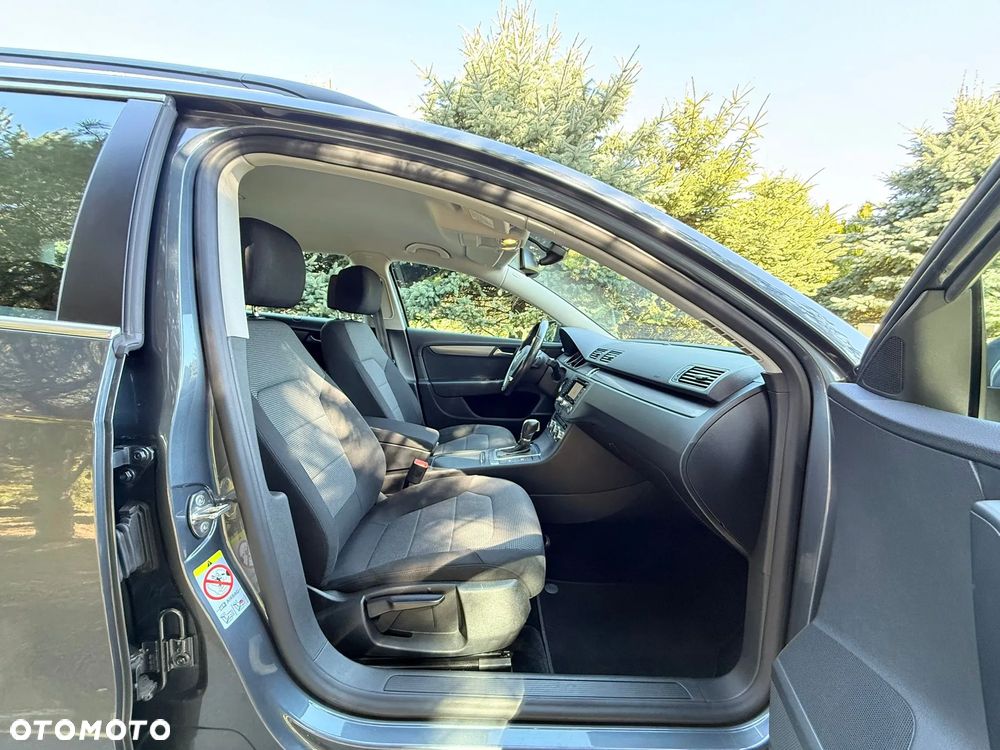 Volkswagen Passat 2.0 TDI Highline DSG - 26