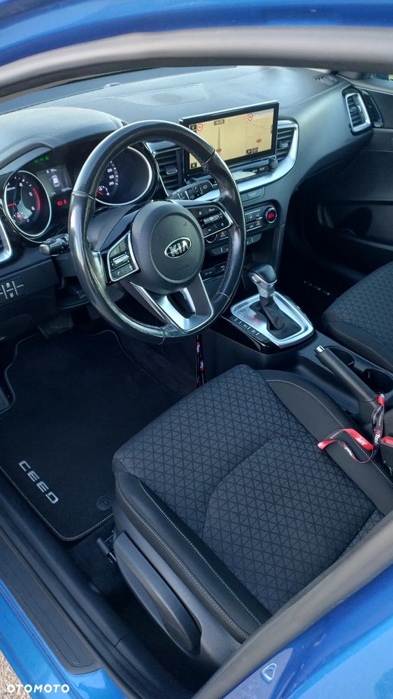 Kia Ceed SW 1.6 CRDi DCT Platinum Edition - 30