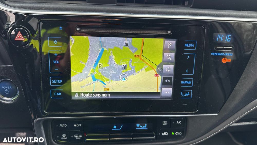 Toyota Auris 1.8 VVT-i Automatik Executive - 8