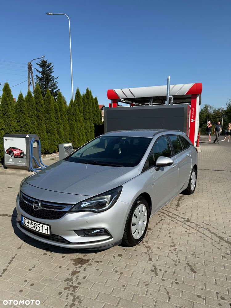 Opel Astra - 2