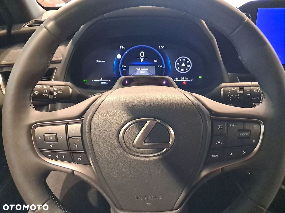 Lexus UX - 14