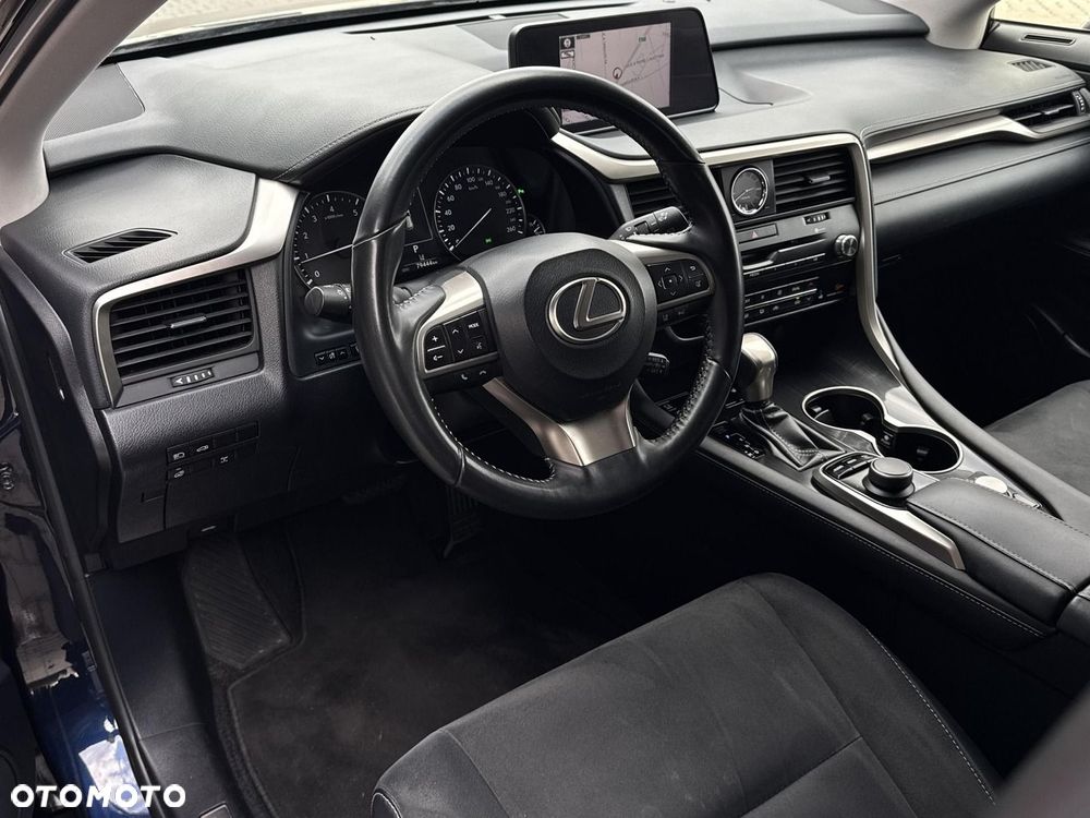 Lexus RX - 11