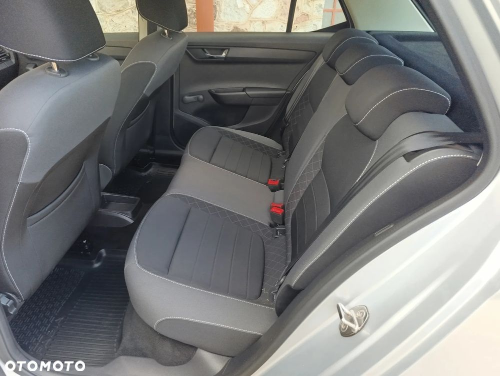 Skoda Fabia 1.0 TSI Ambition - 21