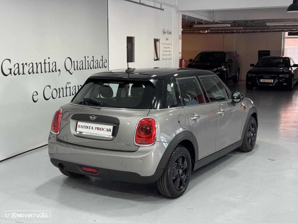 MINI 5 Portas One D - 10