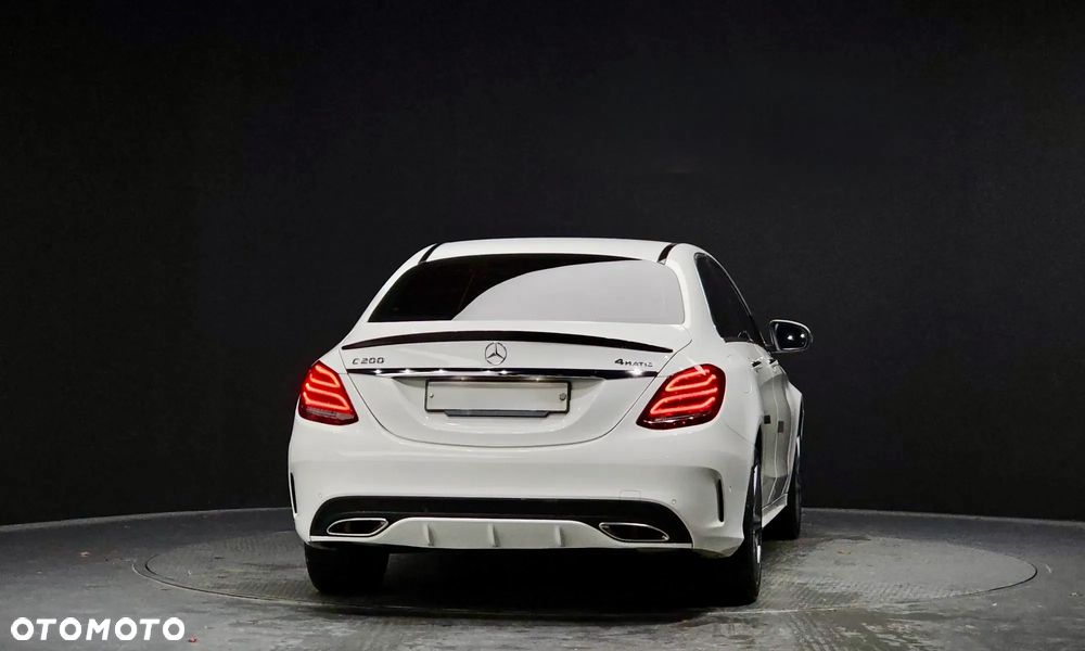 Mercedes-Benz Klasa C 200 4-Matic 7G-TRONIC - 4