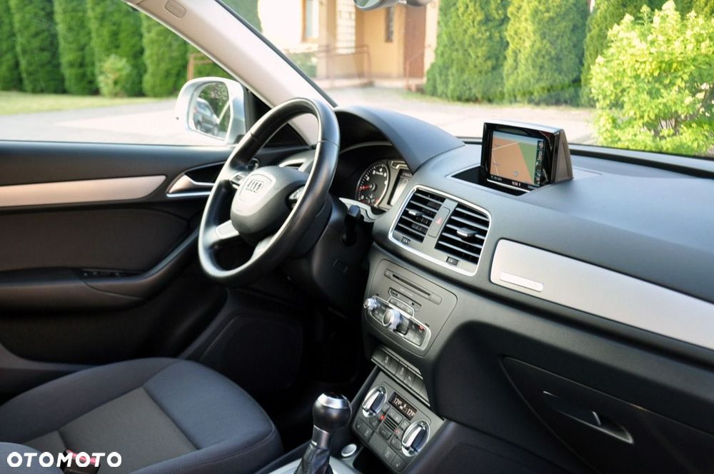 Audi Q3 - 18