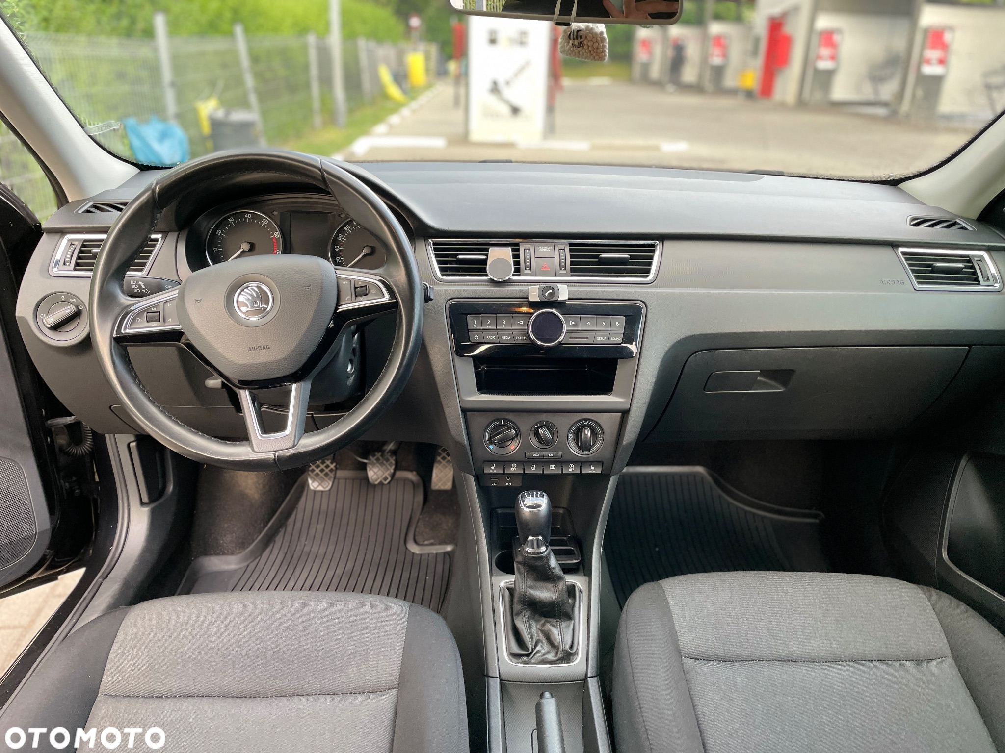Skoda RAPID 1.2 TSI Active - 12