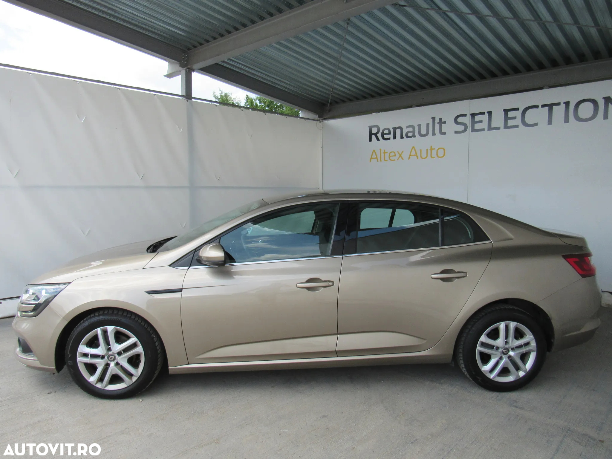 Renault Megane TCe EDC Zen - 3
