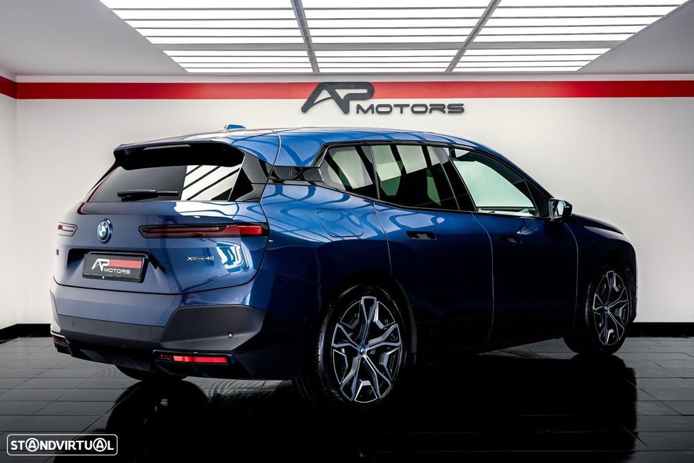 BMW iX xDrive 40 - 12