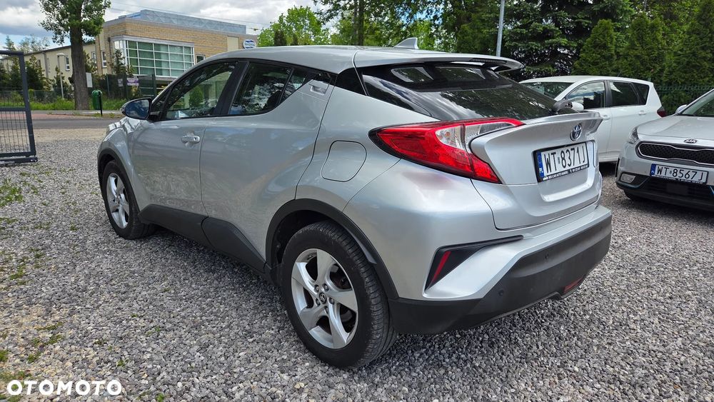 Toyota C-HR Business-Edition - 4