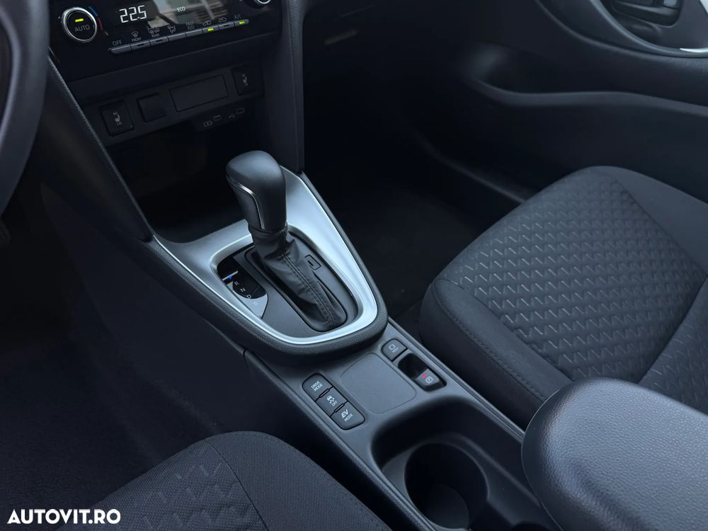 Toyota Yaris Cross - 13