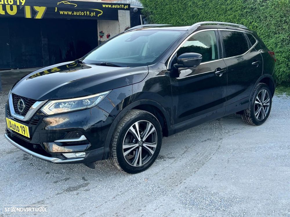 Nissan Qashqai 1.5 dCi N-Connecta J18+Led - 1