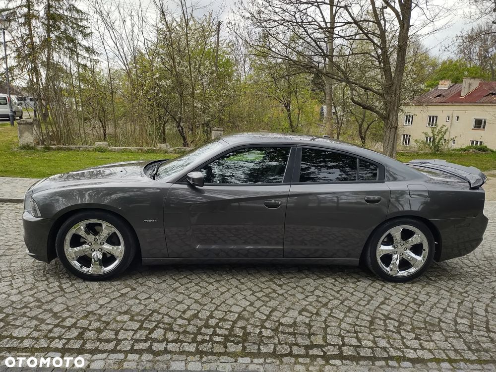 Dodge Charger - 2