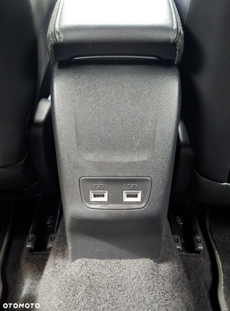 Peugeot 2008 1.5 BlueHDi GT Pack S&S EAT8 - 31