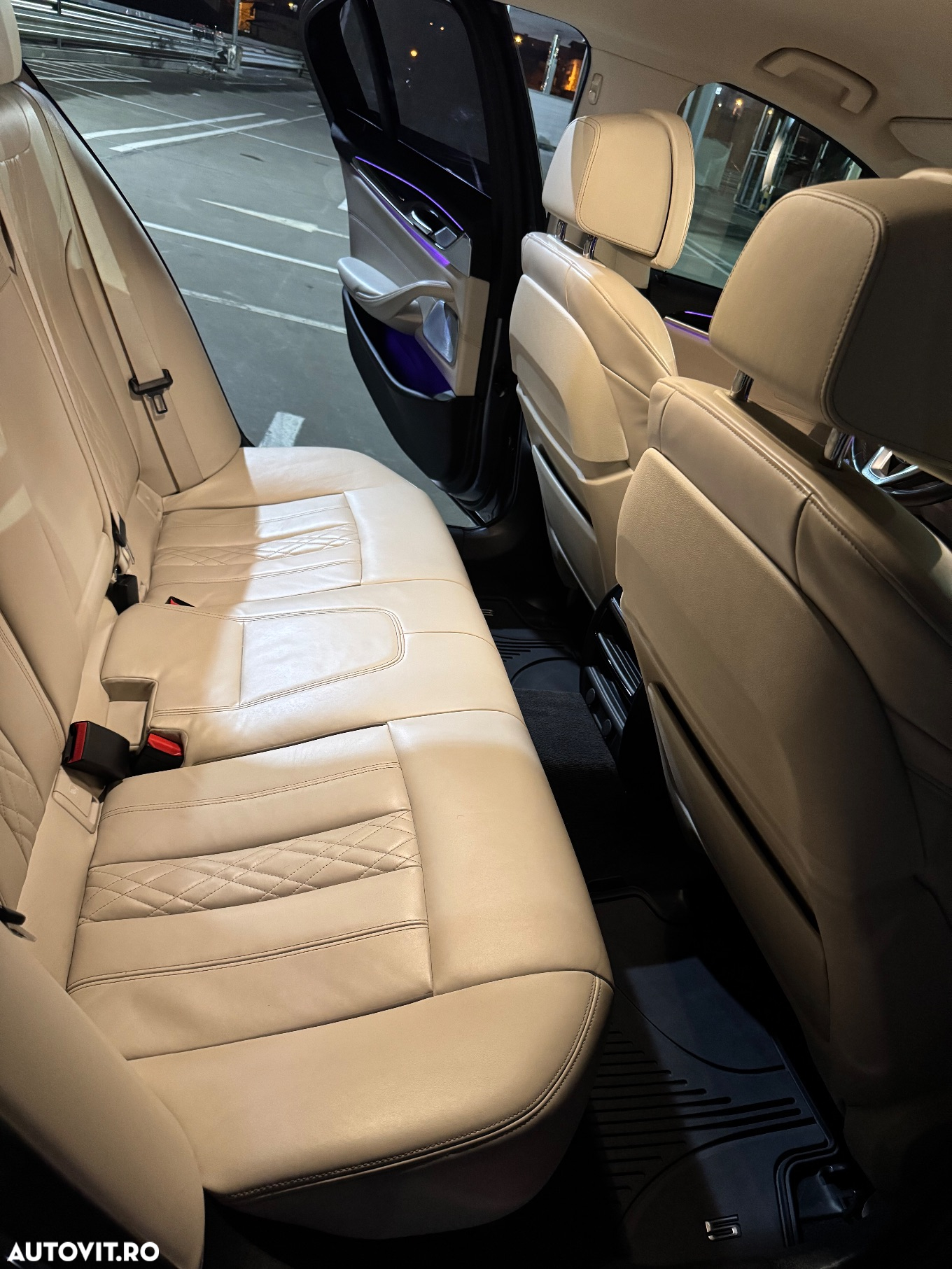 BMW Seria 5 530i xDrive AT - 11