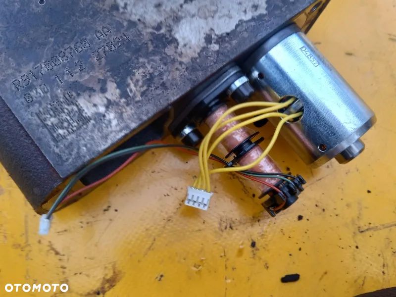 Sekcje hydrauliczne rozdzielacz Deutz Fahr Agrotron 7250 TTV - 10