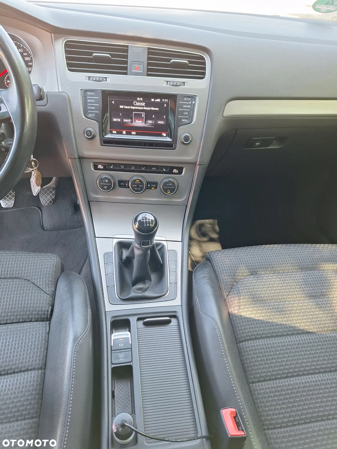 Volkswagen Golf - 8