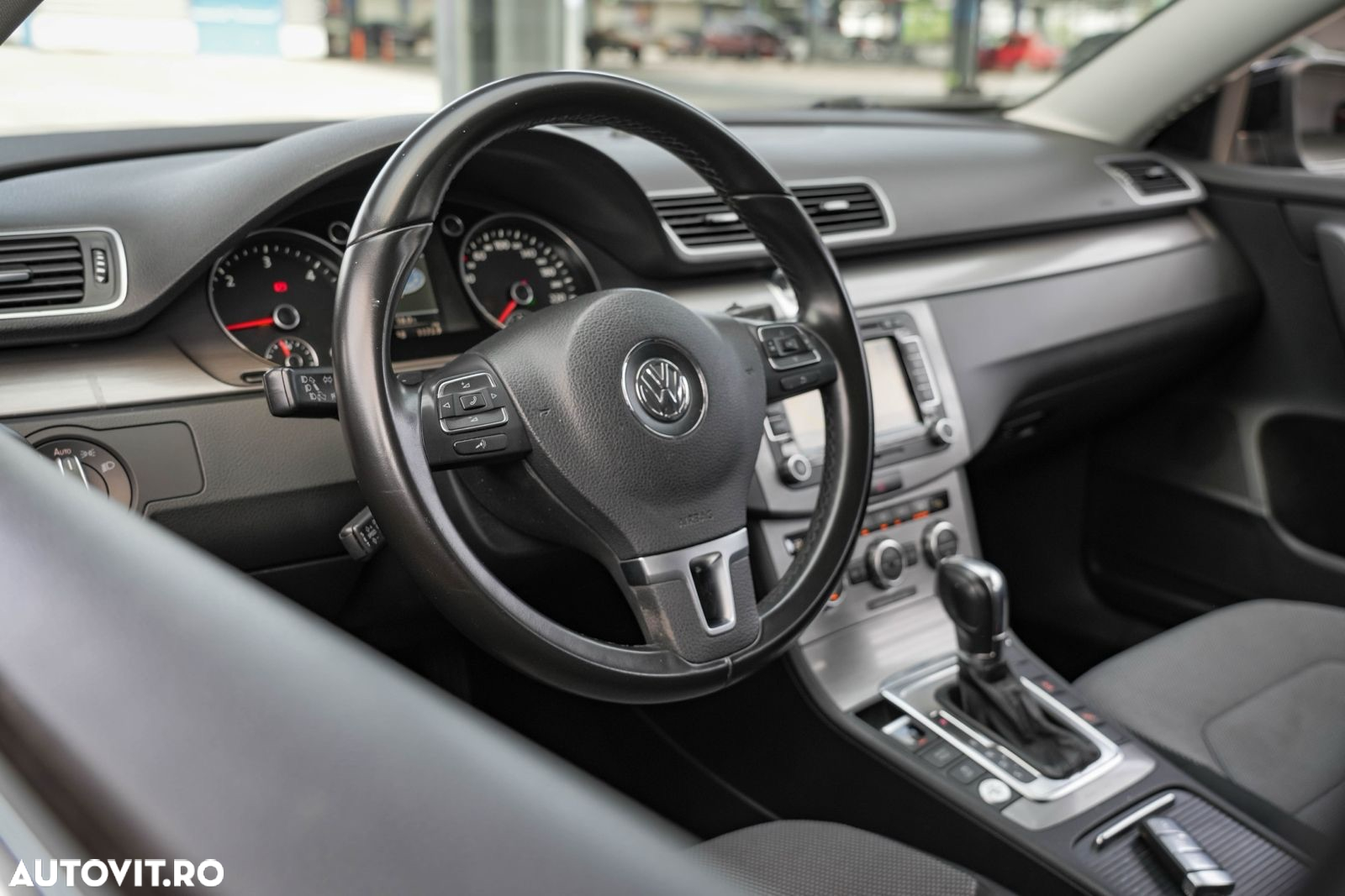 Volkswagen Passat Variant 2.0 TDI 4Motion BlueMotion Technology Highline DSG - 13