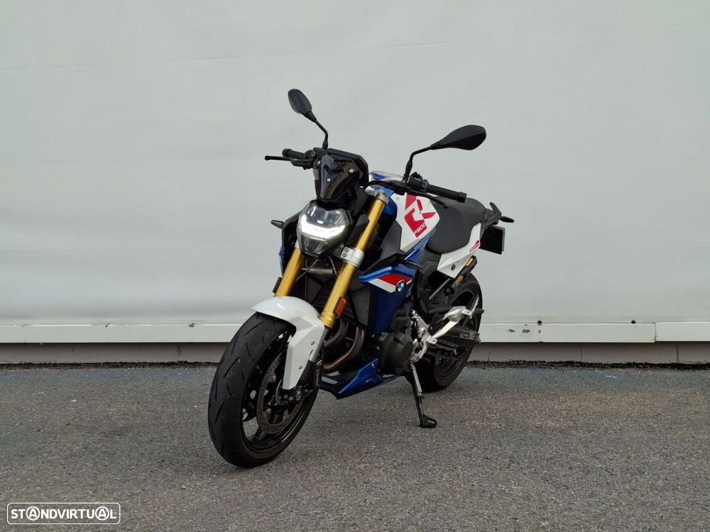 BMW F 900 R Lightwhite