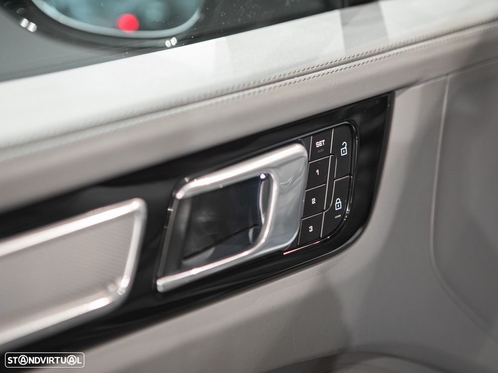 Porsche Cayenne E-Hybrid Platinum Edition - 28