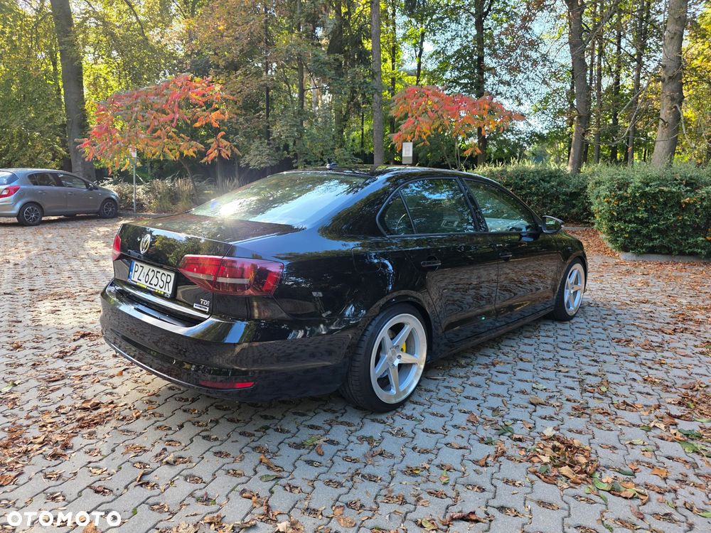 Volkswagen Jetta 2015 photo 3