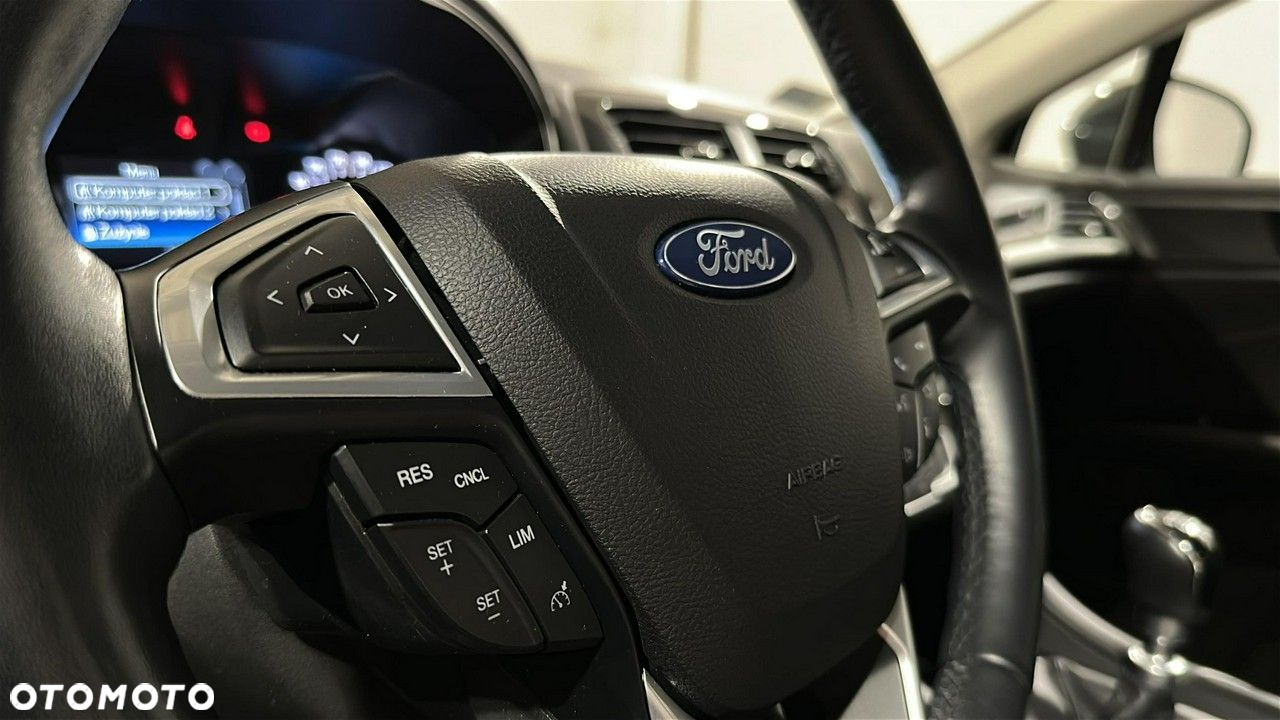Ford Mondeo - 21