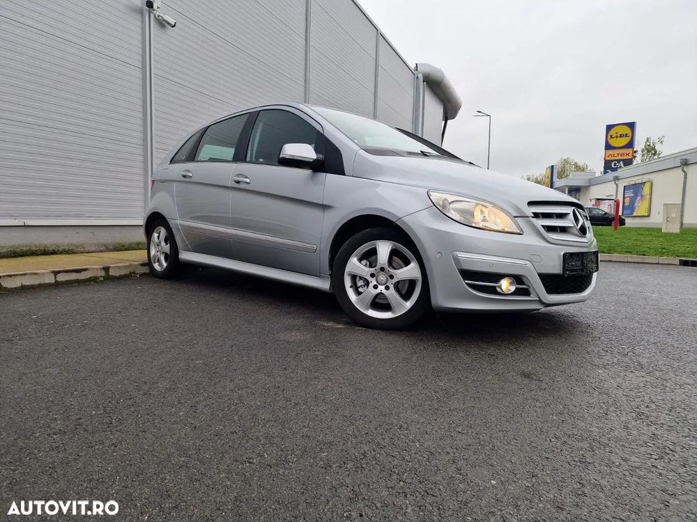 Mercedes-Benz B 200 CDI Autotronic - 25