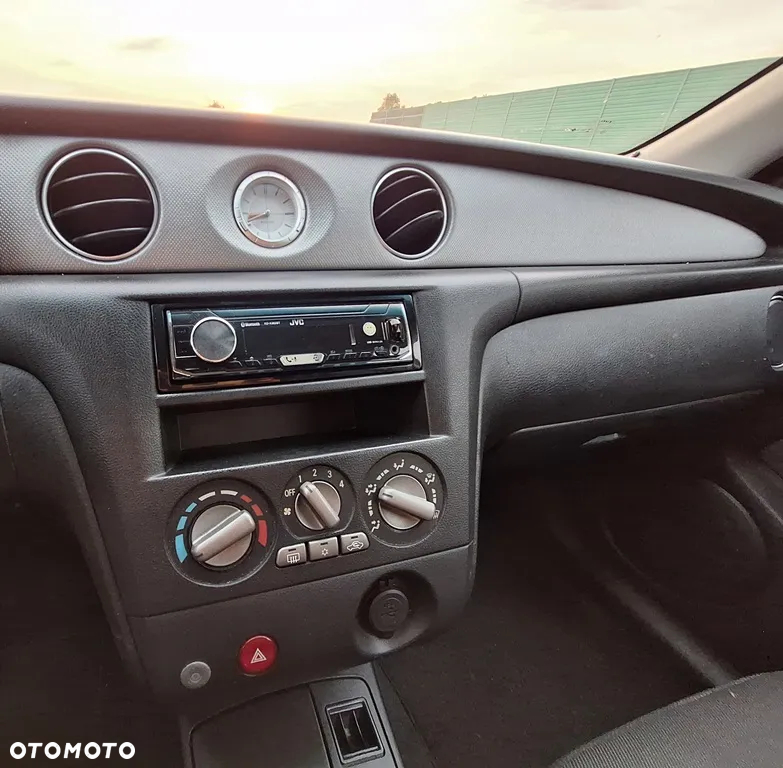 Mitsubishi Outlander 2.0 Comfort 4WD - 24