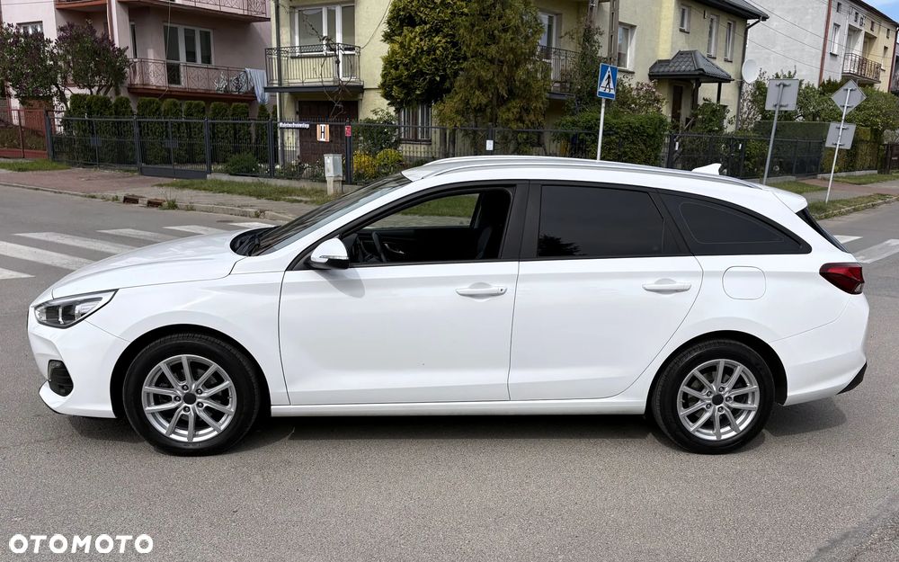 Hyundai i30 1.4 Passion - 4