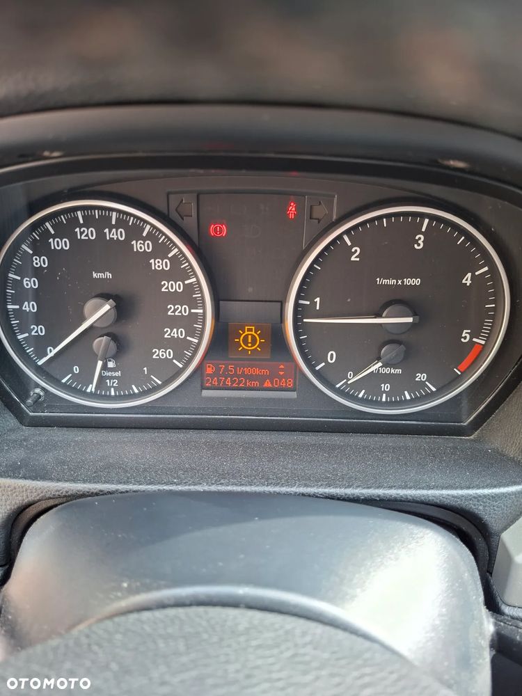 BMW Seria 3 318d - 12