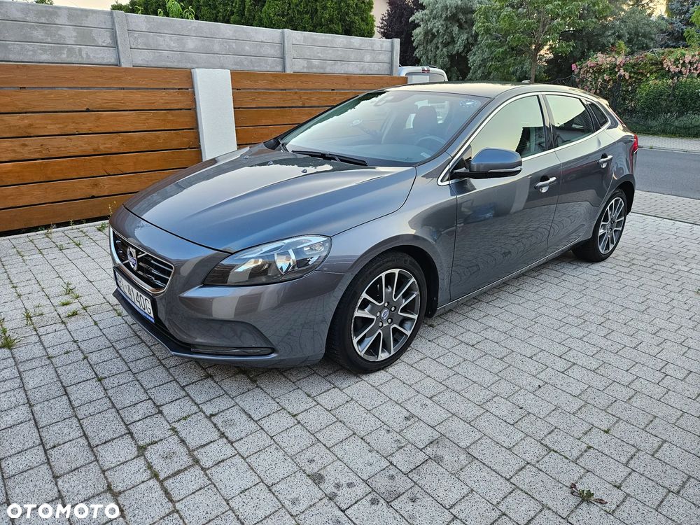 Volvo V40 D2 - 2