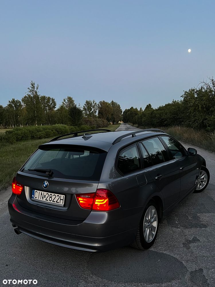 BMW Seria 3 316i - 14