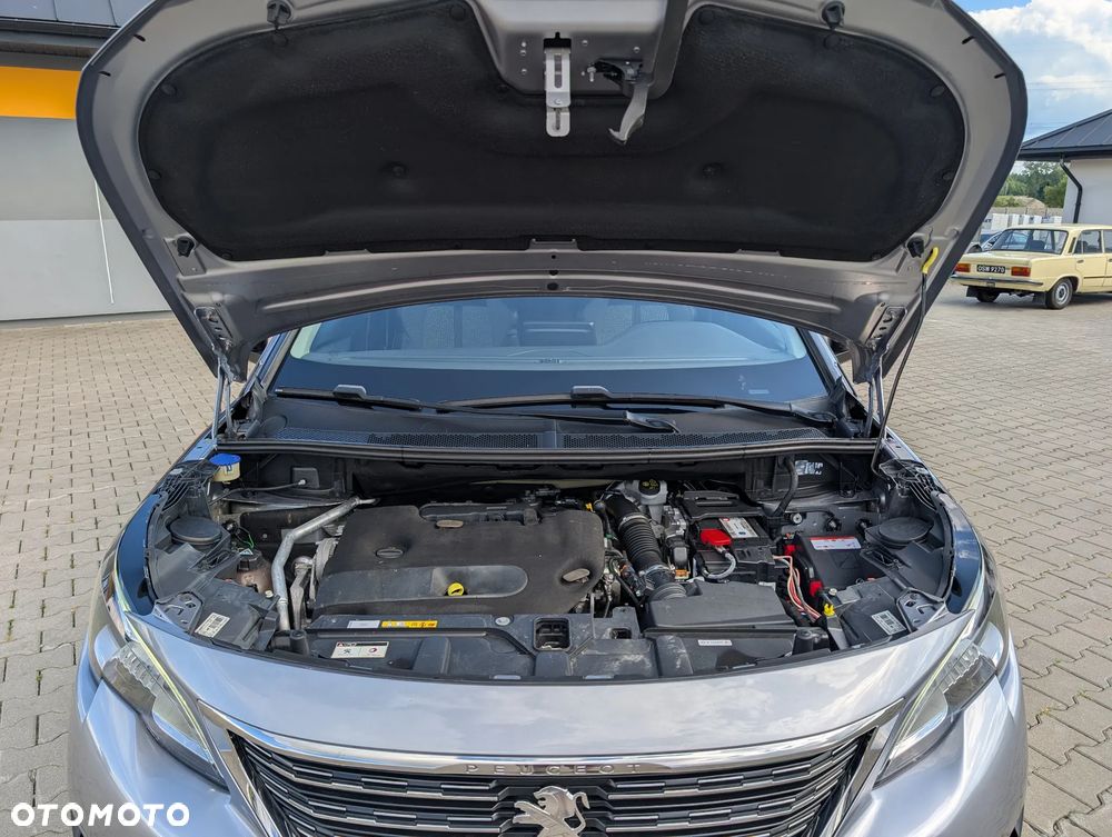 Peugeot 5008 2.0 BlueHDI Allure S&S - 19
