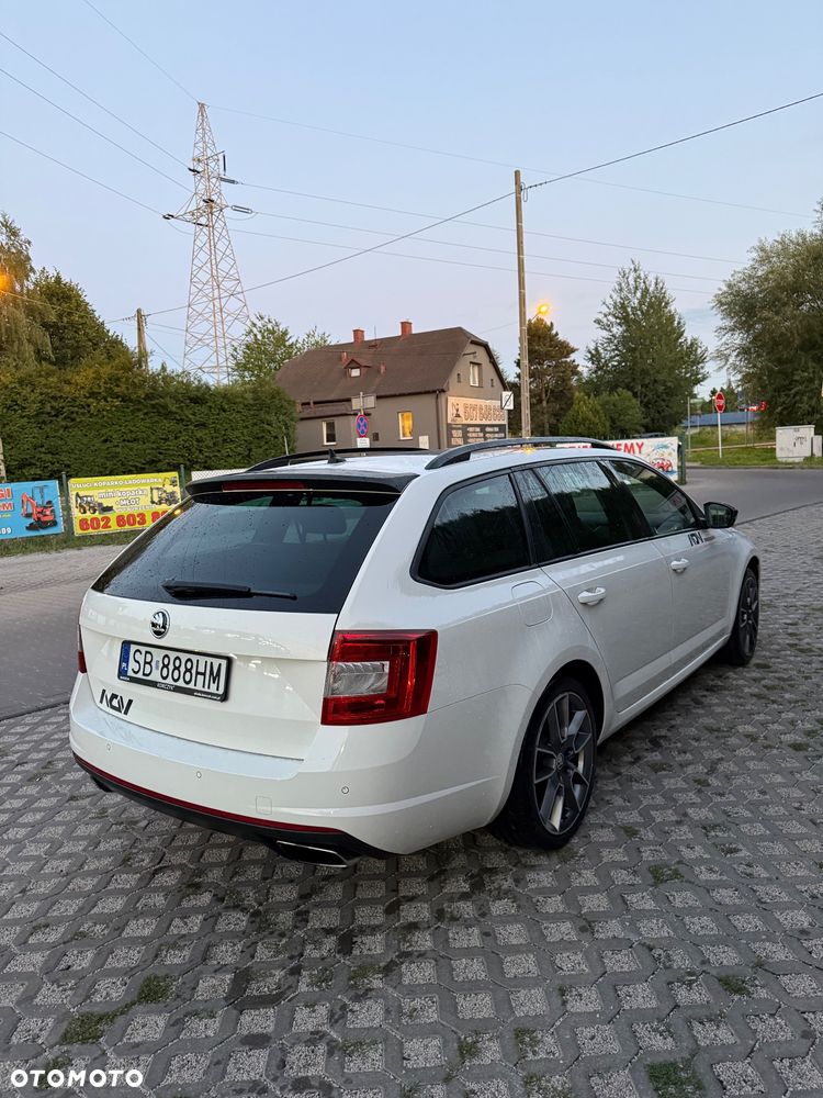 Skoda Octavia 2.0 TSI RS DSG - 3