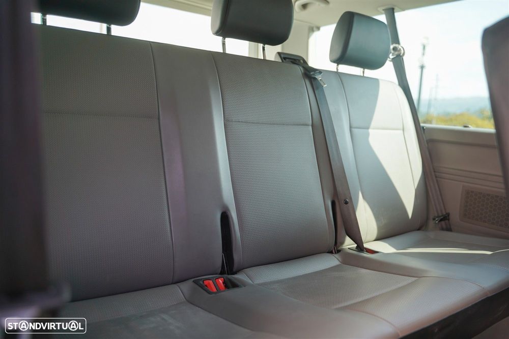 VW Caravelle 2.0 TDi BM Longa Comfortline - 14