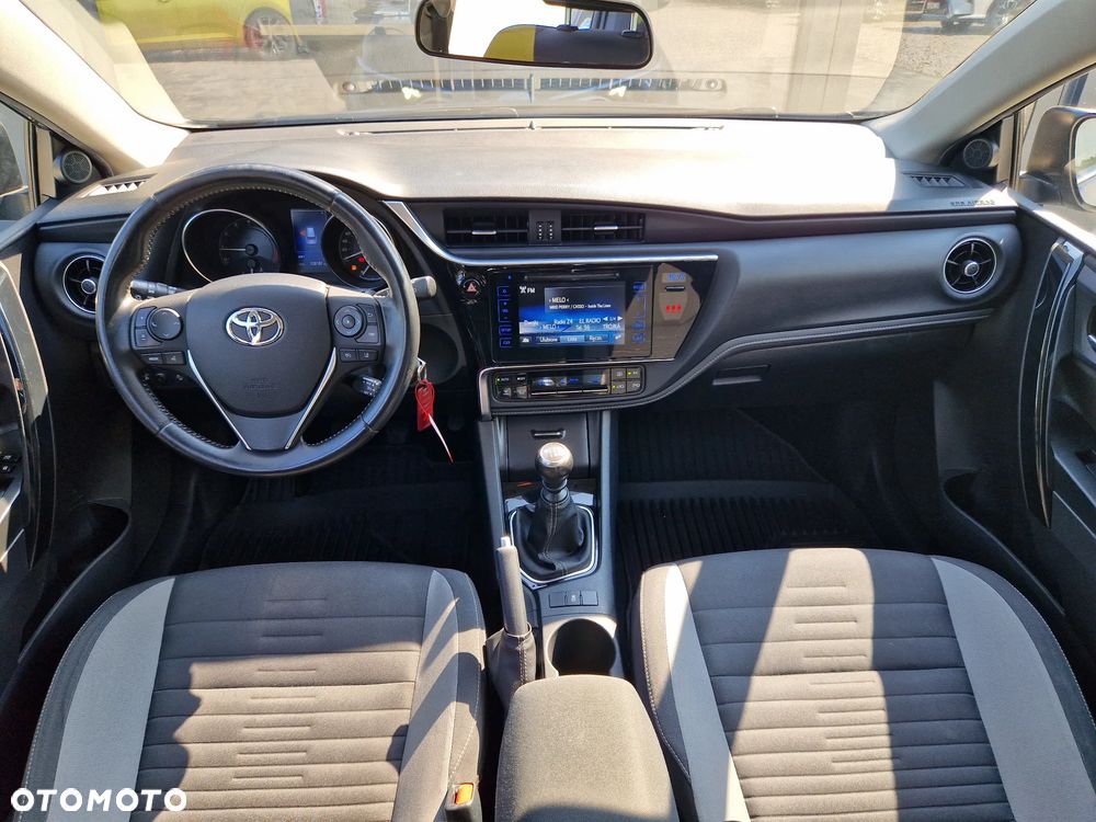 Toyota Auris 1.6 Freestyle - 15