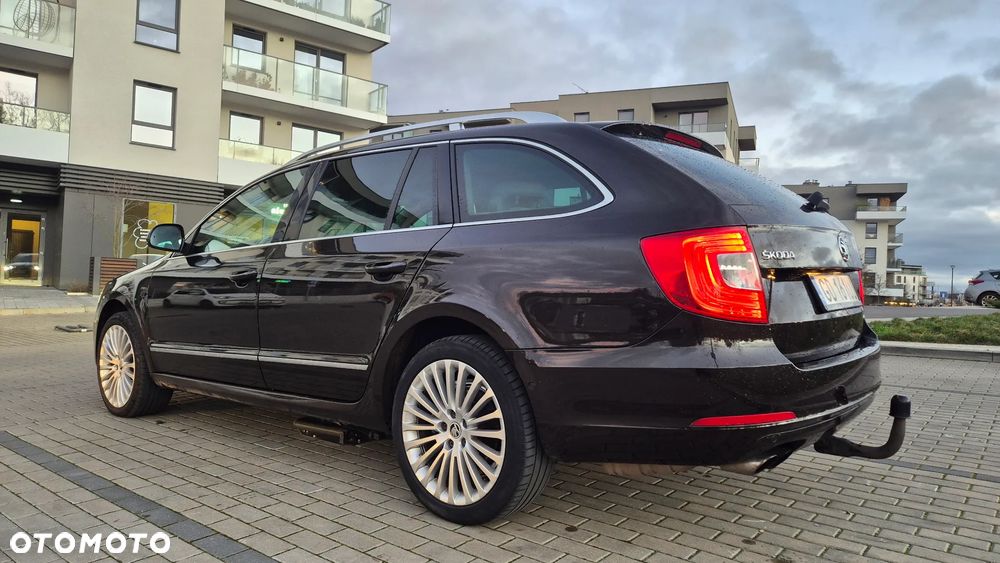 Skoda Superb 2.0 TDI 4x4 Platinum DSG - 4