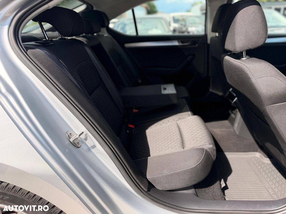 Skoda Superb 2.0 TDI DSG Style - 17
