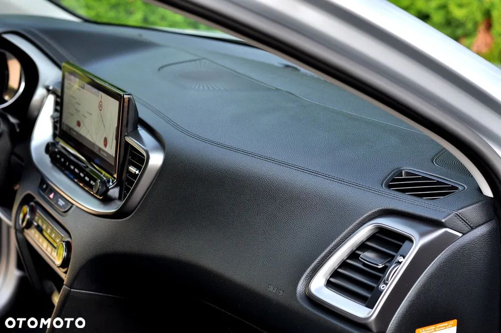 Kia XCeed 1.6 CRDi SCR L Business Line - 21