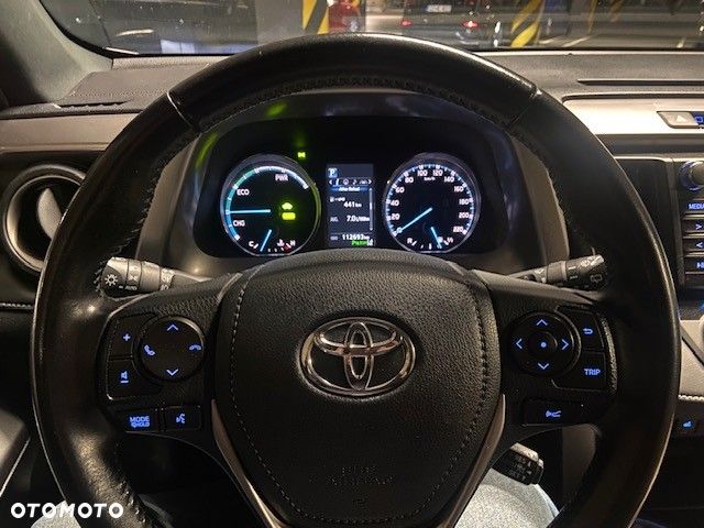 Toyota RAV4 - 7