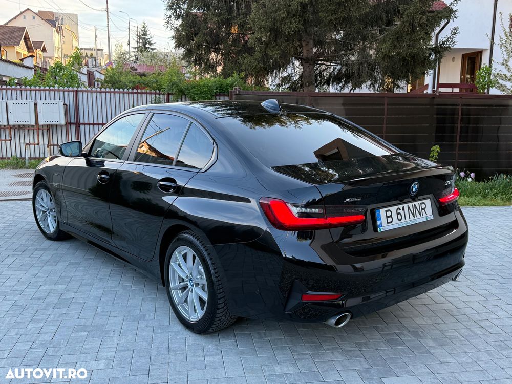 BMW Seria 3 330e xDrive Aut. Advantage - 2