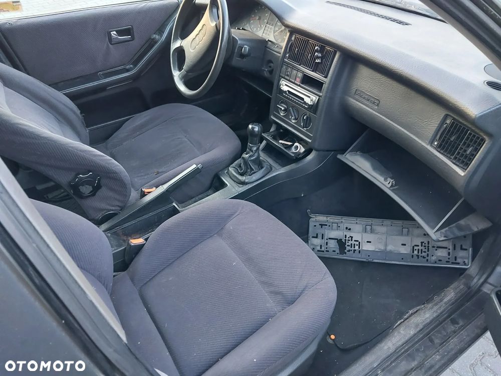 Audi 80 sedan silnik 2.0 Benzyna 115 KM ABK skrzynia biegów CCF drzwi maska klapa zderzak błotnik LY7P szyba przepływomierz przepustnica rura dolotowa przewód cewka aparat maglownica mcperson fotel podsufitka boczek lampa reflektor lusterko hak holowniczy osłona silnika wydech tłumik zbiorniczek zegary panel wyświetlacz sterownik CAŁY NA CZĘŚCI WSZYSTKIE CZĘŚCI - 13