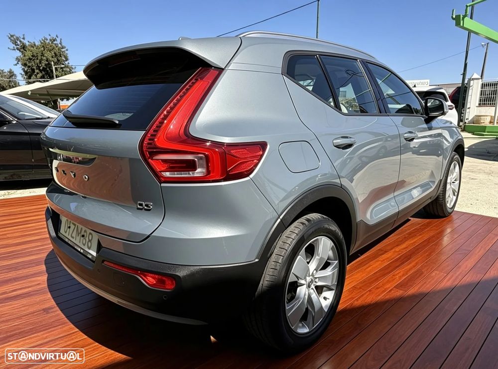 Volvo XC 40 2.0 D3 Momentum Plus Geartronic - 7