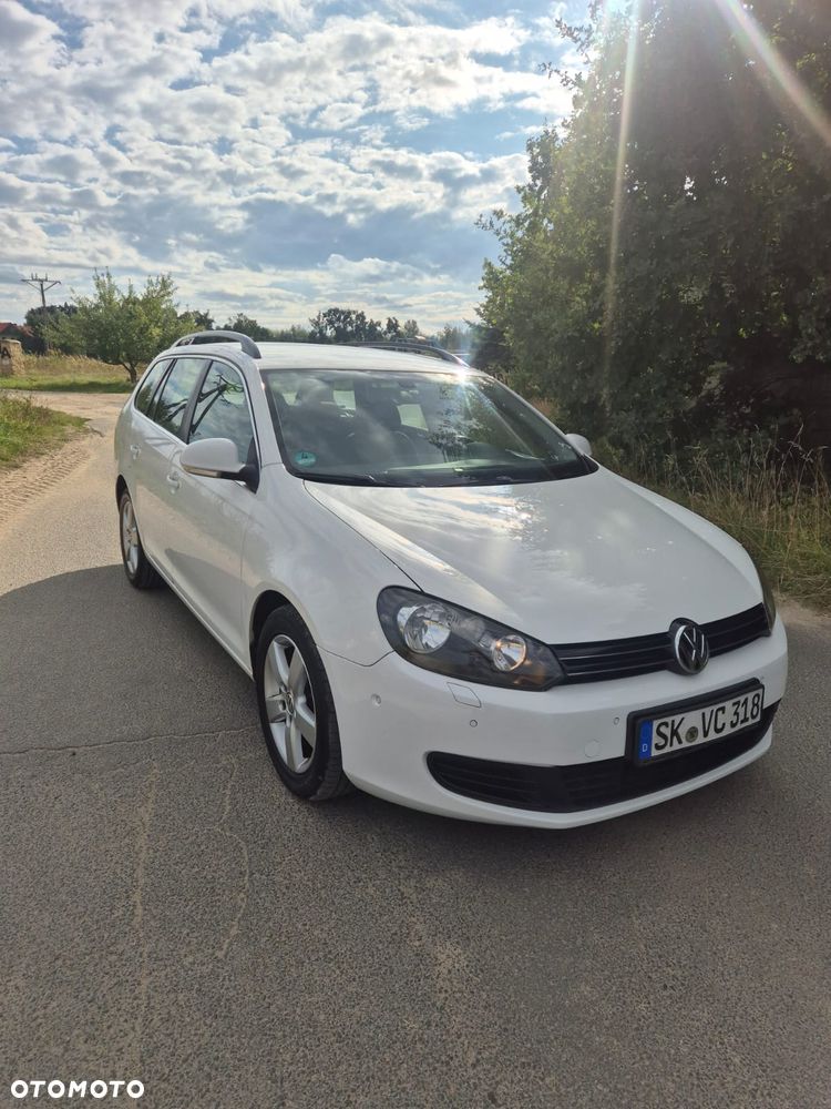 Volkswagen Golf - 1