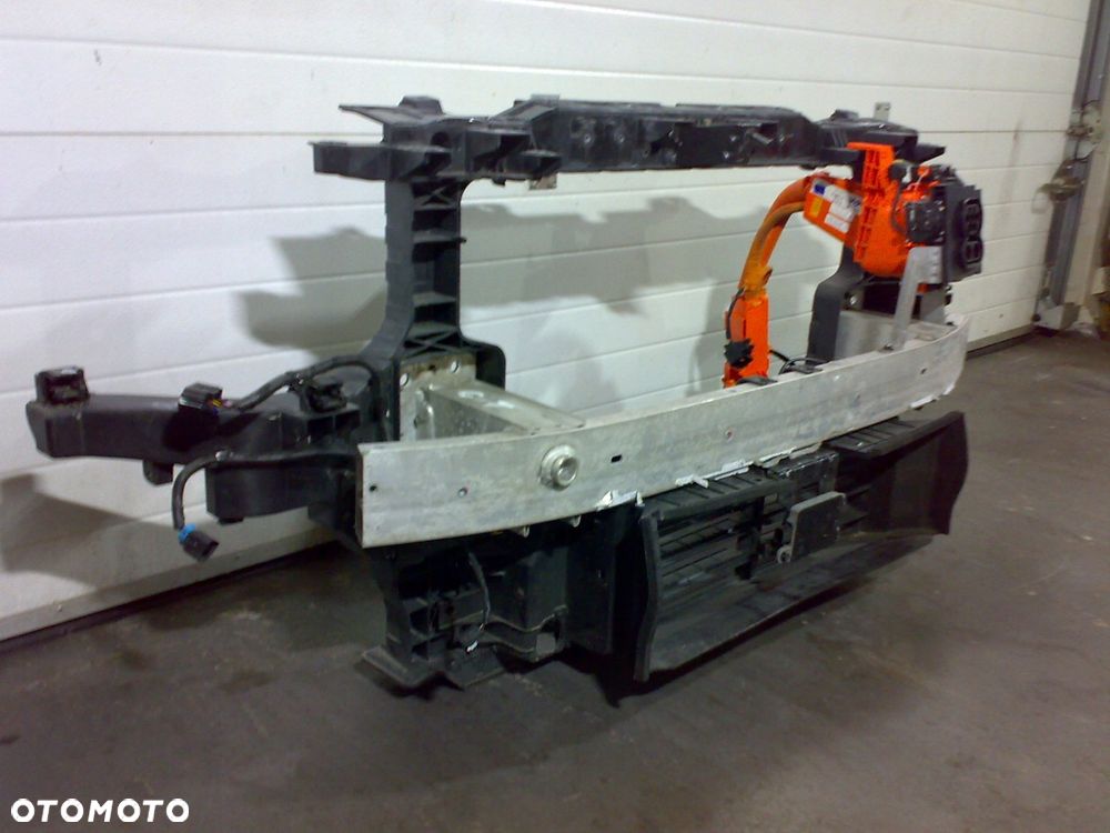 genesis gv70 ev 2022 - pas przedni przód belka radar gniazdo żaluzja - 3