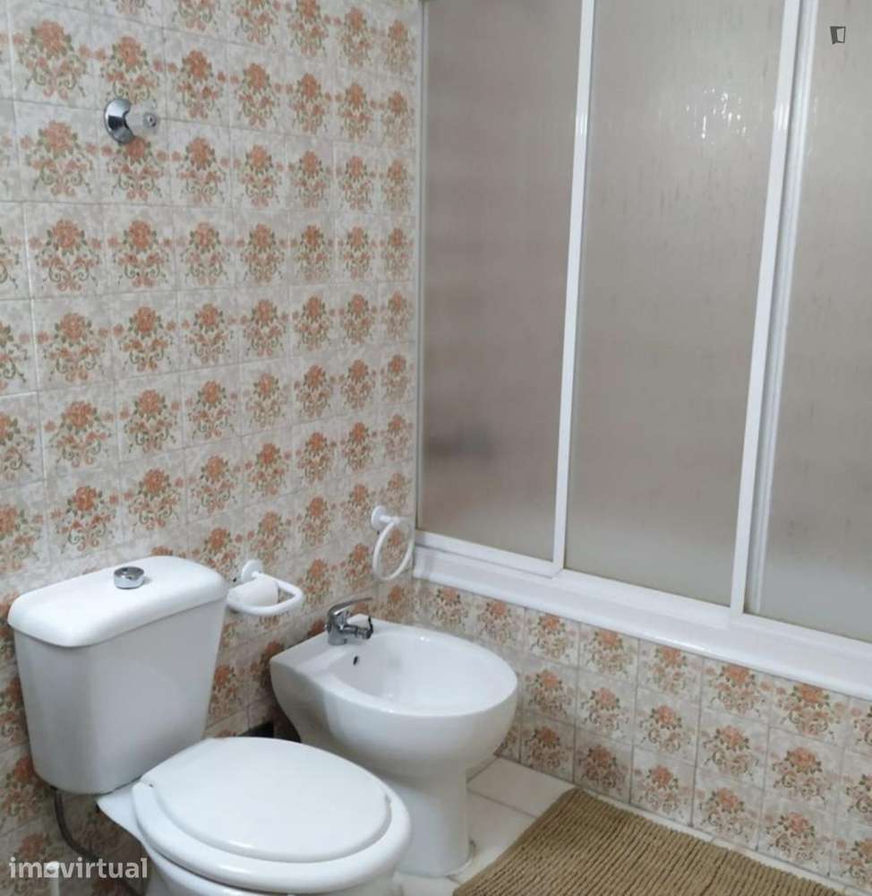 Quarto - localizado em Lumiar Lisbon - Grande imagem: 4/18