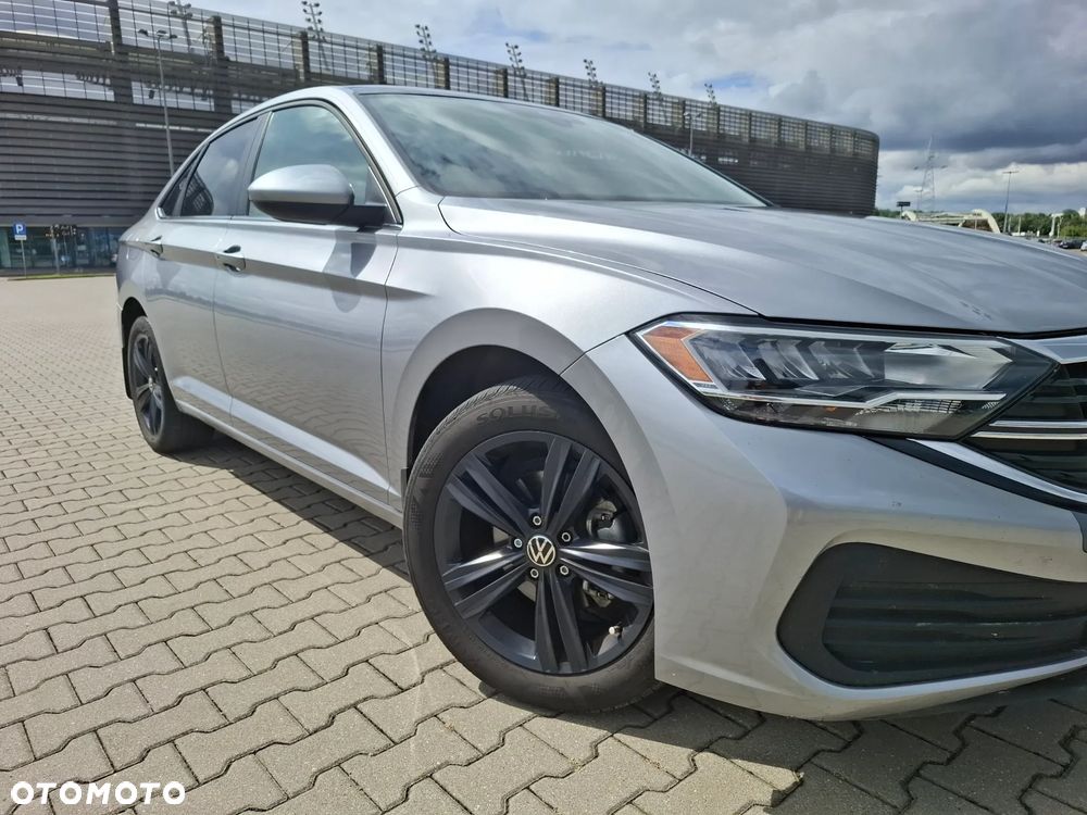 Volkswagen Jetta - 3