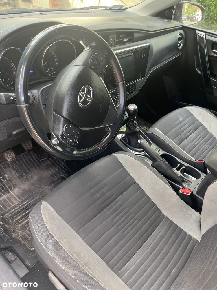 Toyota Auris 1.6 D-4D Dynamic - 8