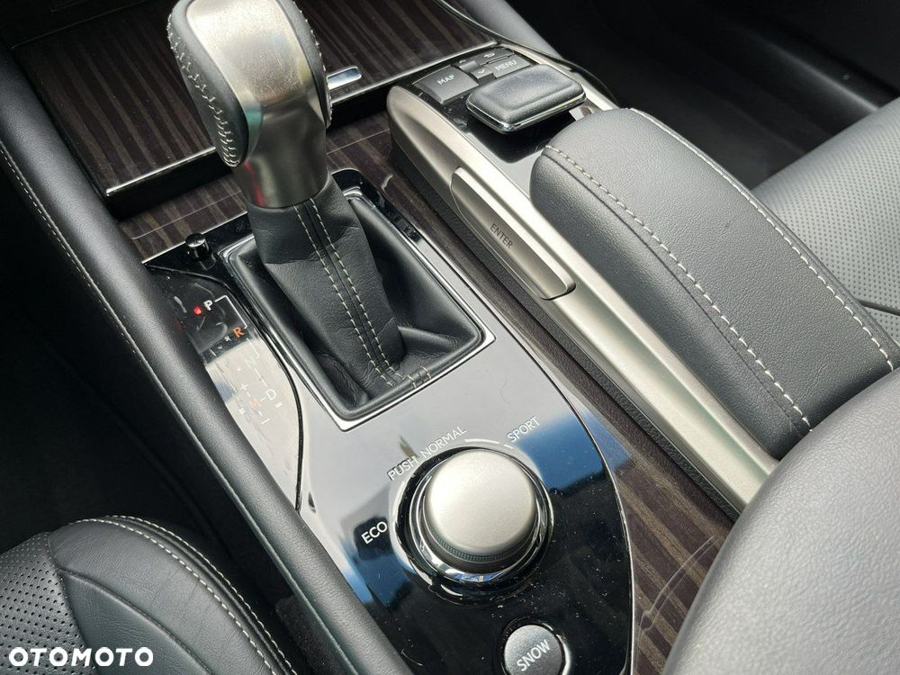 Lexus GS 200t / 300 Elegance - 21