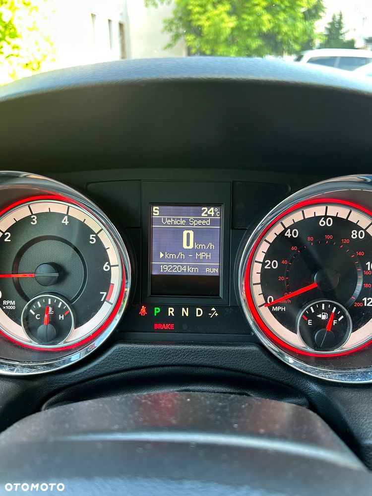Dodge Grand Caravan - 20